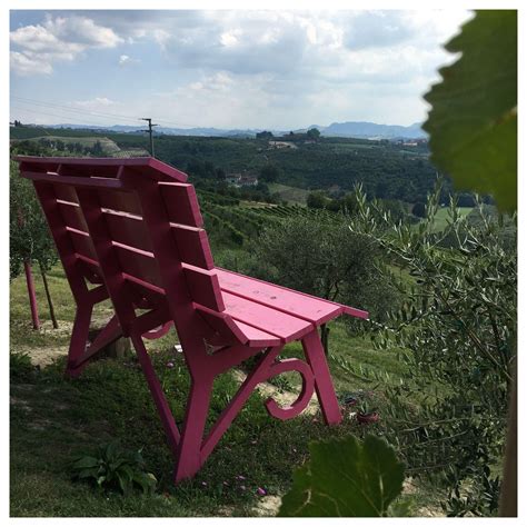 Le Panchine Giganti Delle Langhe Welcome Langhe Roero