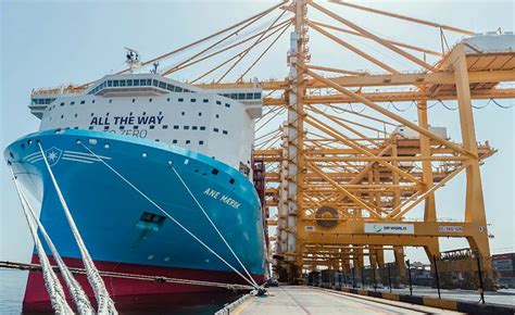 Ane Maersk pierwszy na świecie napędzany metanolem kontenerowiec