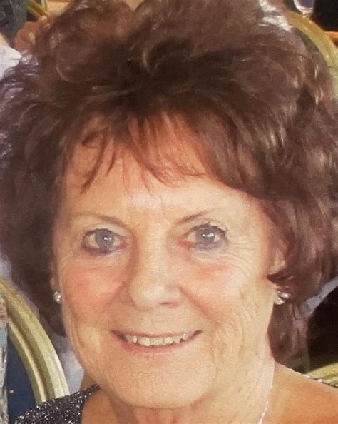 Visitors to a manes funeral notice a surprising shift in atmosphere 9