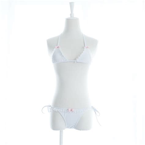 9 Hot Sexy Amine Soy Bikini Pics