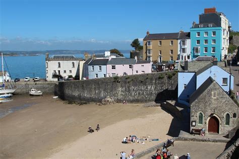 Harbour Beach, Tenby - Beautiful England Photos