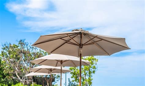 Guide to Choosing the Right Commercial Umbrellas | Malibu