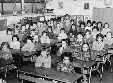 Photo De Classe Ce1 Ecole Primaire Filles René Descartes De 1966