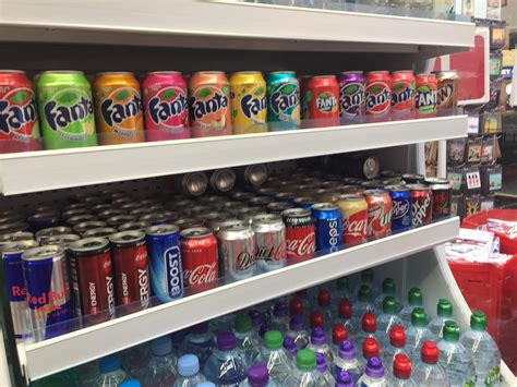 How many Fanta flavors are there???? : r/ofcoursethatsathing