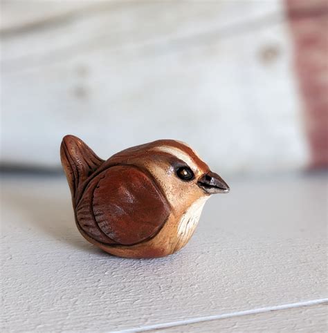 Carolina Wren Bird Sculpture Small Primitive Collectible Artisan