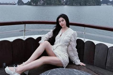 Chiêm ngưỡng đường cong mê hoặc của hot girl Lâm Đồng Báo Kiến Thức