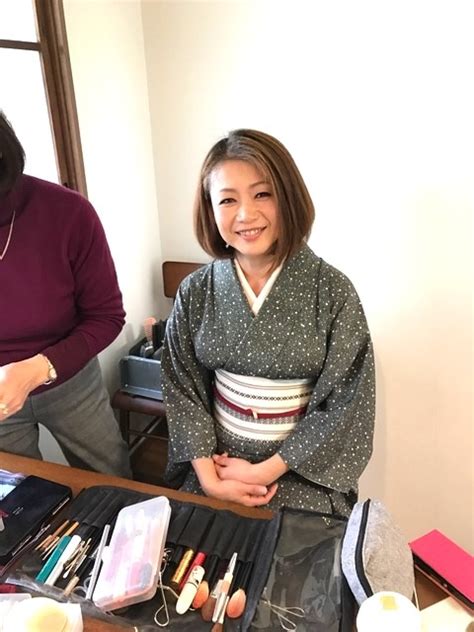 人気熟女av女優･友田真希を至近距離で撮影！緊縛撮影会は予約開始とほぼ同時に完売！大迫力の【縄奈加會緊縛撮影会】の様子を画像100枚でレポート！控室の貴重なオフショットも。【三代目葵マリーの