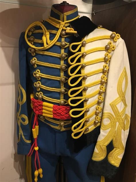 Uniforme de gala para tropa de Caballería del Regimiento Húsares de la