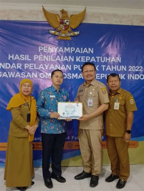 DPMPTSP Kalsel Raih Zona Hijau Kepatuhan Pelayanan Publik Dari