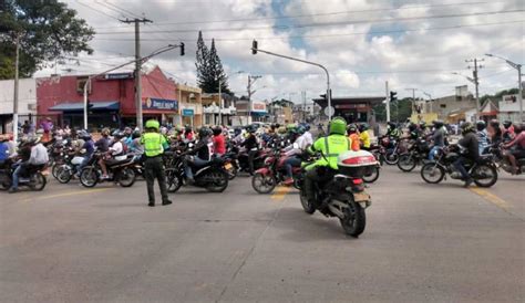 Mototaxistas Adelantan Protesta En Barranquilla Rimixradio Noticias