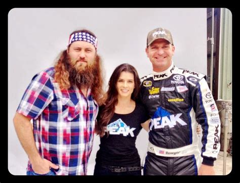 Danica Patrick (DanicaPatrick) on Twitter | Danica patrick, Patrick, Nascar