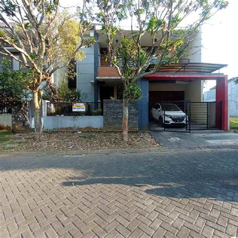 Rumah Mewah Siap Huni Araya Dekat Kampus Binus Kota Malang