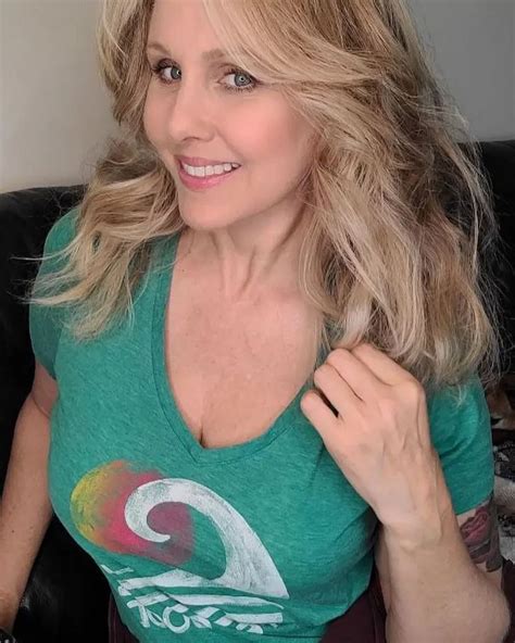 Julia Ann Age Bio Height Figure Net Worth