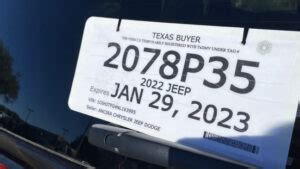 Cómo sacar placas temporales en Texas 2025