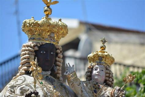 La Madonna Del Soccorso E Gli Artisti Di San Severo Un Legame