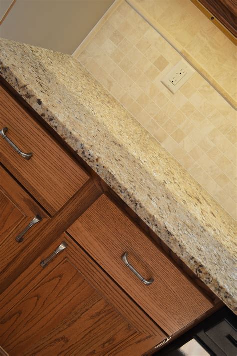 Part Of A Cosmetic Kitchen Remodel This Travertine Backsplash Has A