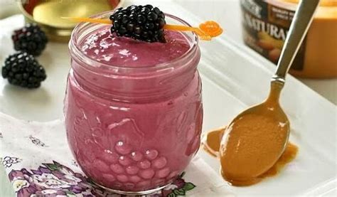 Smoothie De Zarzamora Y Cacahuate De 2631 Kcal Receta Fácil En La