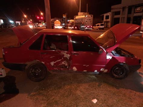 Fuerte Accidente En Ruta Con Tres Veh Culos Involucrados Y Dos