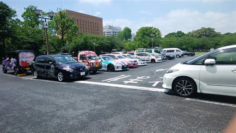 サイゼリヤ、ココスのフォークぶっ刺し職人😘ラブライバー歴2年10ヶ月😣 On Twitter 名古屋城に変な車停まってる。こんな大人にならないようにしようw