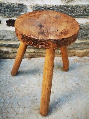 Tabouret Tripode Vintage En Bois Brut Ancien De Ferme Traite Porte