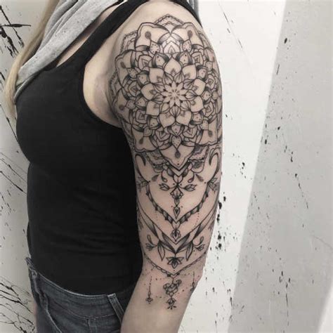 Álbumes 96 Foto Tatuajes De Mandalas En El Brazo Mirada Tensa