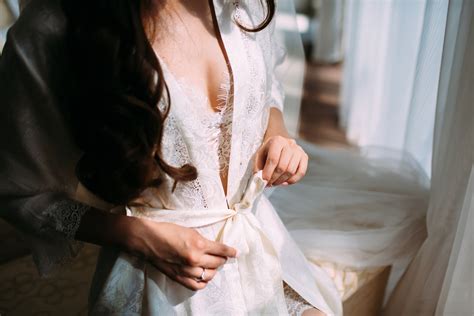 Comment bien choisir sa lingerie de mariage Mariée à tout prix