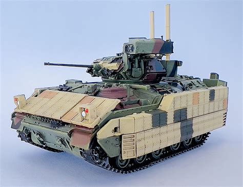 Dragon Armor Us Army M2a3 Bradley Busk Iii Infantry Fighting Vehicle Finished Product