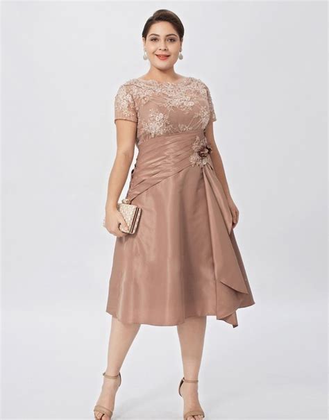 Plus Sizes Champagne Mother Of The Bride Dresses Short Sleeve Lace