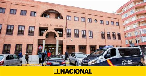 La fiscalía pide entre 38 y 40 años de prisión para los tres