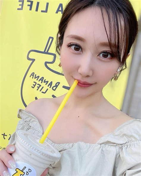 太田莉加さんのインスタグラム写真 太田莉加instagram「・ ・ 眉アートでお世話になって 上手すぎて感激した Bbsa