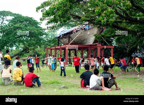 ancient balangay replica boat, Masawa hong Butuan, Barangay Bading ...