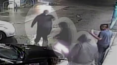 Robbery And Carjacking Caught On Camera At Detroit Gas Station Youtube