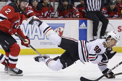 Vancouver’s Bedard suffers broken jaw; placed on Blackhawks’ injured ...