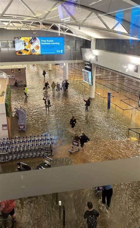 Auckland Weather Heavy Rain Flooding Up To Four Dead State Of