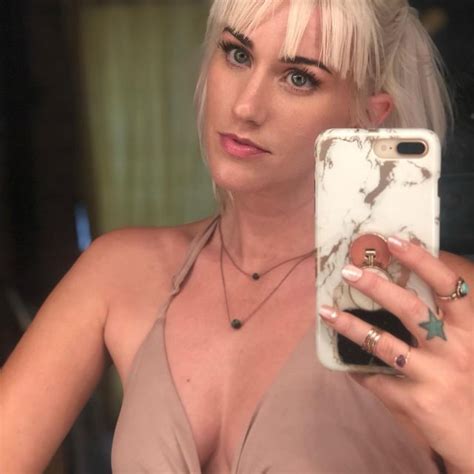 Hot Mair Mulroney Bikini Pics