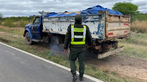 Gendarmer A Interdictan Un Cami N Con M S De Cinco Toneladas De Ma Z