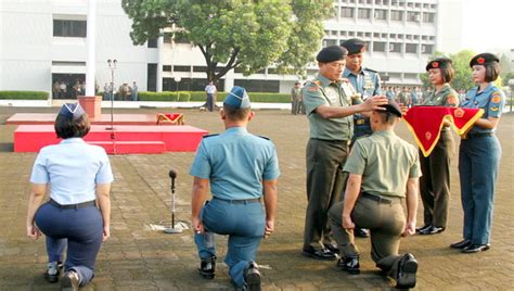 Prajurit Mabes Tni Resmi Gunakan Baret Hitam Okezone Nasional