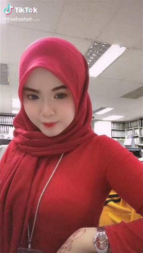 Pin Oleh John Blend Di Instagram Gaya Hijab Model Pakaian Hijab Gaya