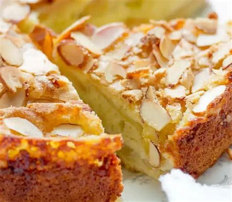 Gâteau Aux Pommes Et Aux Amandes Pour Votre Goûter Ou Petit Déjeuner