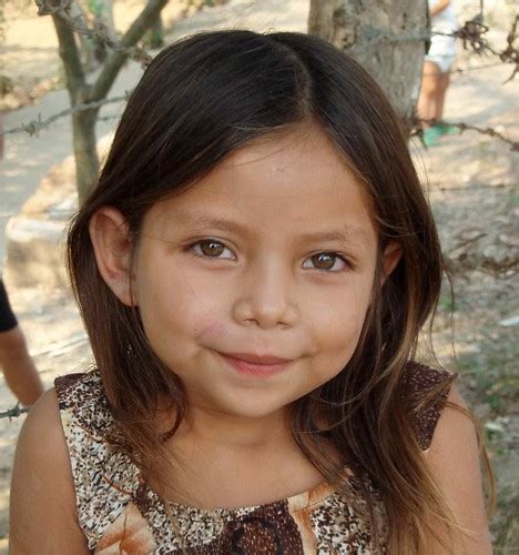 Muchacha sonriente - Smiling girl; Nueva Segovia, Nicaragu… | Flickr