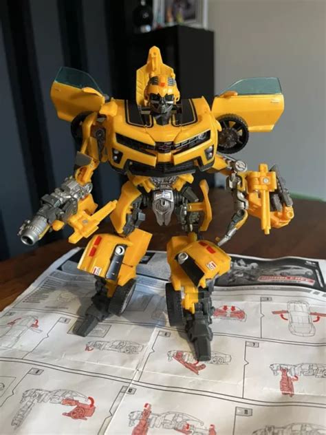 TRANSFORMER STUDIO SERIES Deluxe Bumblebee Revenge Of The Fallen Action