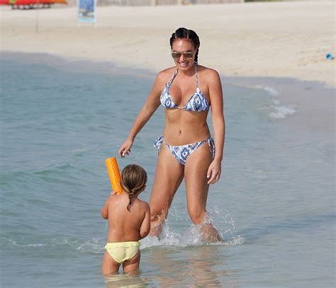 Tamara Ecclestone Shows Curves In Bikini In Dubai With Daughter Sophia