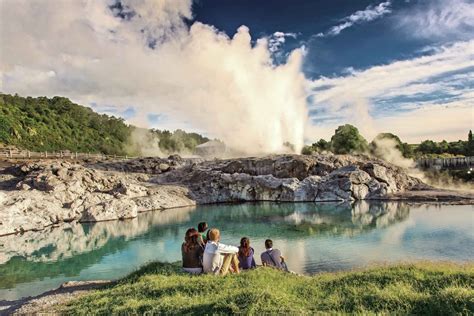 Tauranga: Rotorua Geysers & Polynesian Spa Shore Excursion in Rotorua | My Guide Rotorua