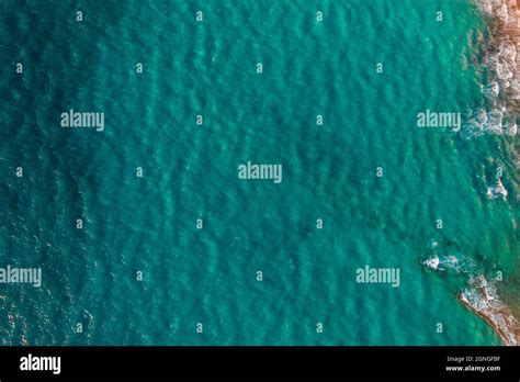 Vue De Dessus Sur La Mer Bleu Clair Ou L Eau De L Oc An Image De Drone