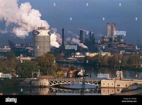 Usa Michigan Detroit Fords River Rouge Automobile Industry Stock