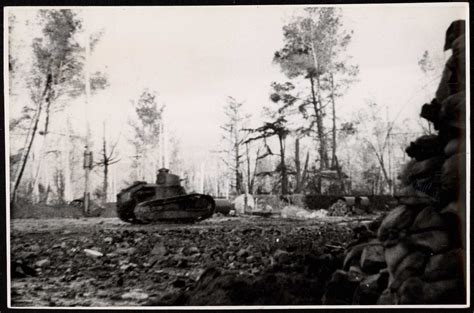 Carros de combate y vehículos blindados en la Guerra Civil española 11