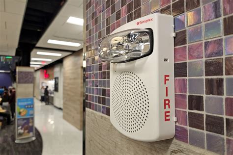 Simplex Fire Alarm Speaker Strobe At D Hall Simplex T Flickr