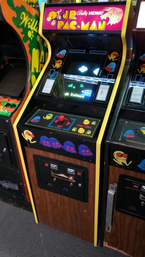 Jr Pac Man Mini Cabaret Arcade Game