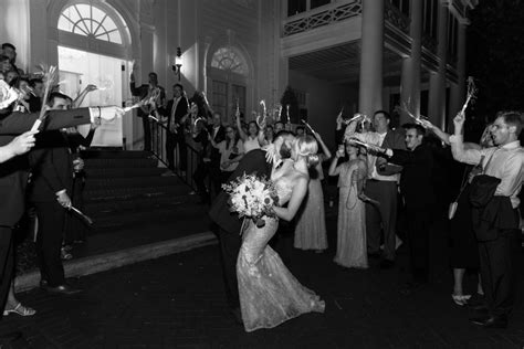 What You Need to Know About Your Wedding Photography Timeline - Amy Kolo