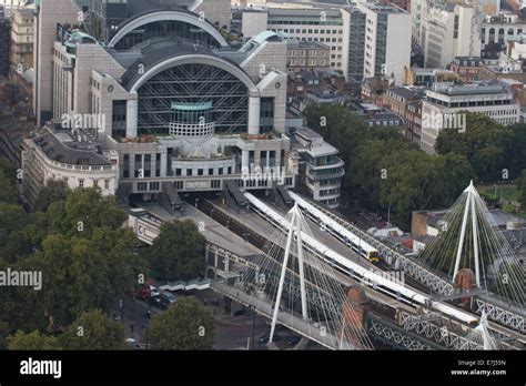 London embankment train station hi-res stock photography and images - Alamy